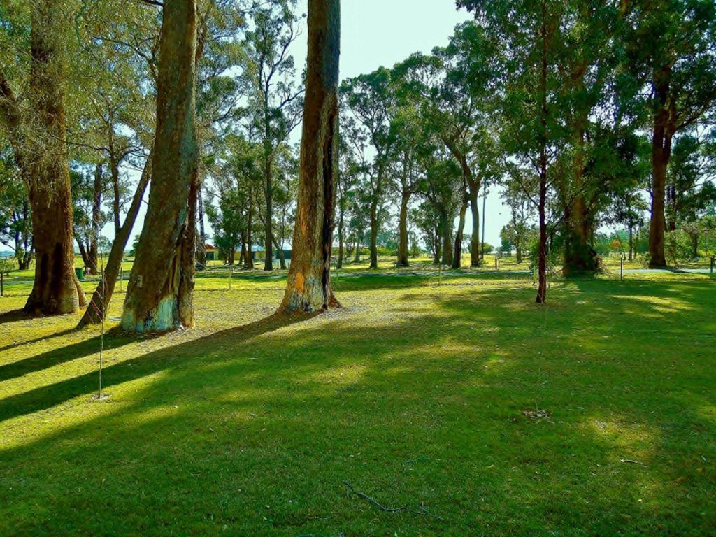 Inn The Tuarts Guest Lodge Busselton Accommodation - Adults Only Kültér fotó