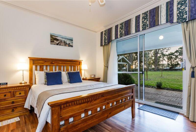 Inn The Tuarts Guest Lodge Busselton Accommodation - Adults Only Kültér fotó