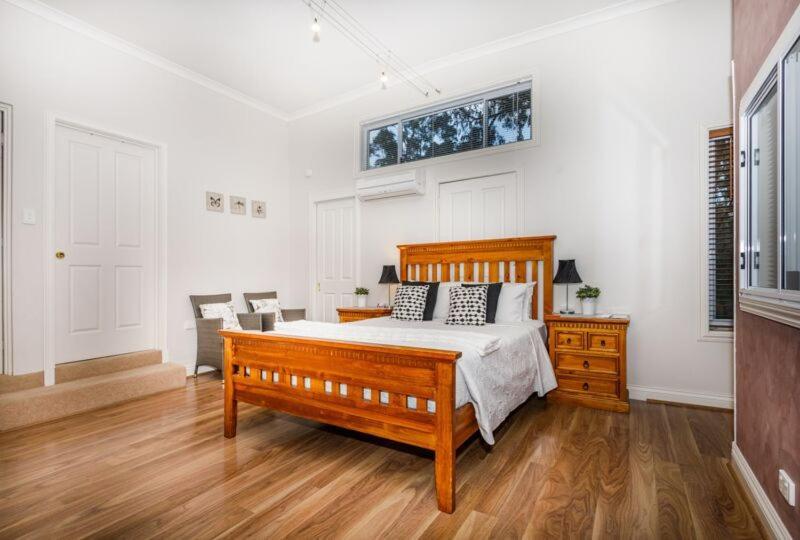 Inn The Tuarts Guest Lodge Busselton Accommodation - Adults Only Kültér fotó